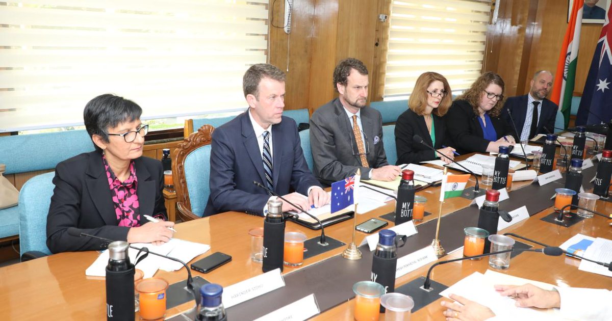 EduMinOfIndia's tweet photo. Hon’ble Union Minister of HRD, Shri @DrRPNishank Ji had a fruitful discussion with the Minister for #Education – Australia, Shri @DanTehanWannon, and his delegation today on enhancing mutual cooperation between the 2 countries in the education sector. https://t.co/kIHhPDhSLw
