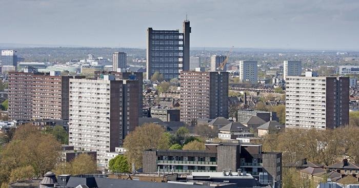 Evidentuk's tweet photo. 1-in-3 buildings inspected by fire experts fail fire safety tests in stats shown by the Home Office. Local fire services conducted 49,327 safety audits this year. Of these, 16,062 buildings were rated ‘’unsatisfactory’’ that included 1,388 hotels, 458 schools and 155 hospitals. https://t.co/KGS0opgLke