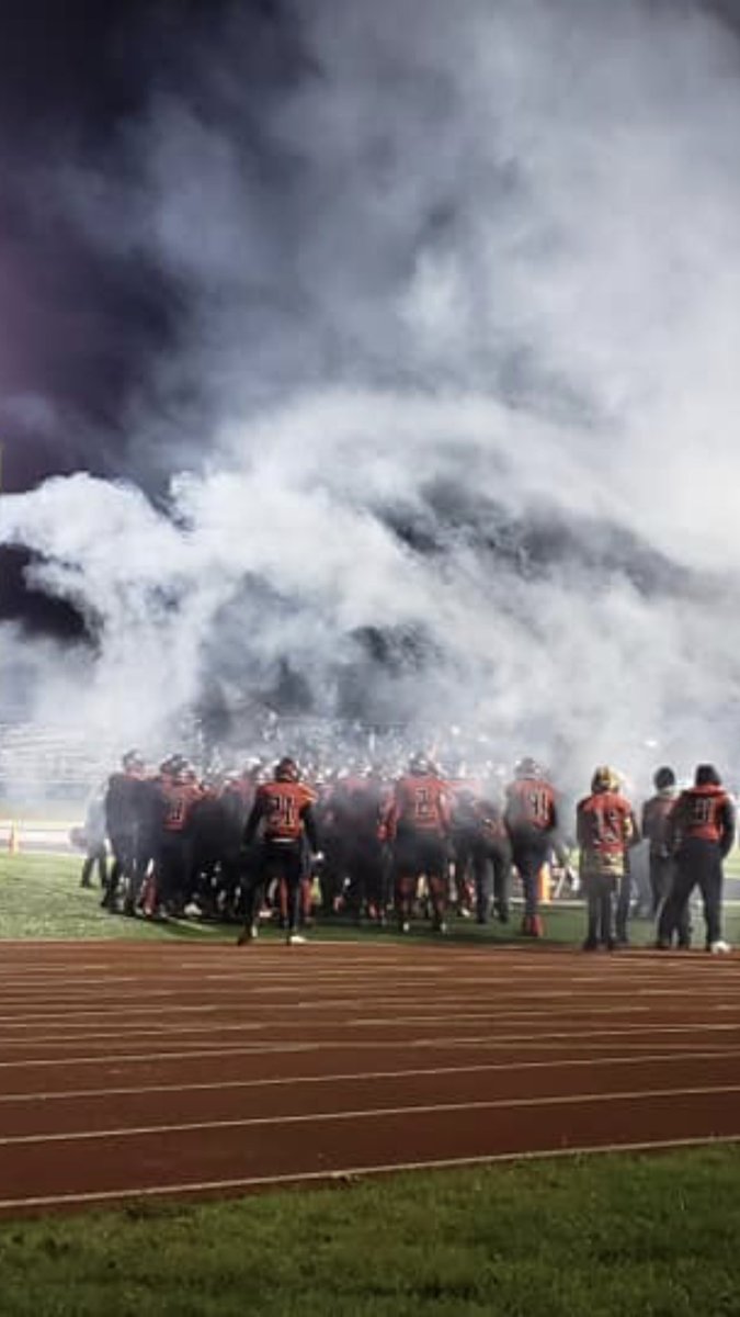 MrAltmancruiser's tweet photo. Our Time Is Now @GMHSFootball !! “Bring the Pain on the Purple”!!! #GMHS pep rally Friday ❤️🐴🖤 let’s get LOUD &amp; PROUD!! The Cruisers vs. Tigers round 2!!! Regional title on the line this time 🏈🏆☝️. Cruiser Nation “BLACKOUT” the stadium tonight! #WeDontFearPurple!!! @DrJaivir https://t.co/t9ImiR67dN