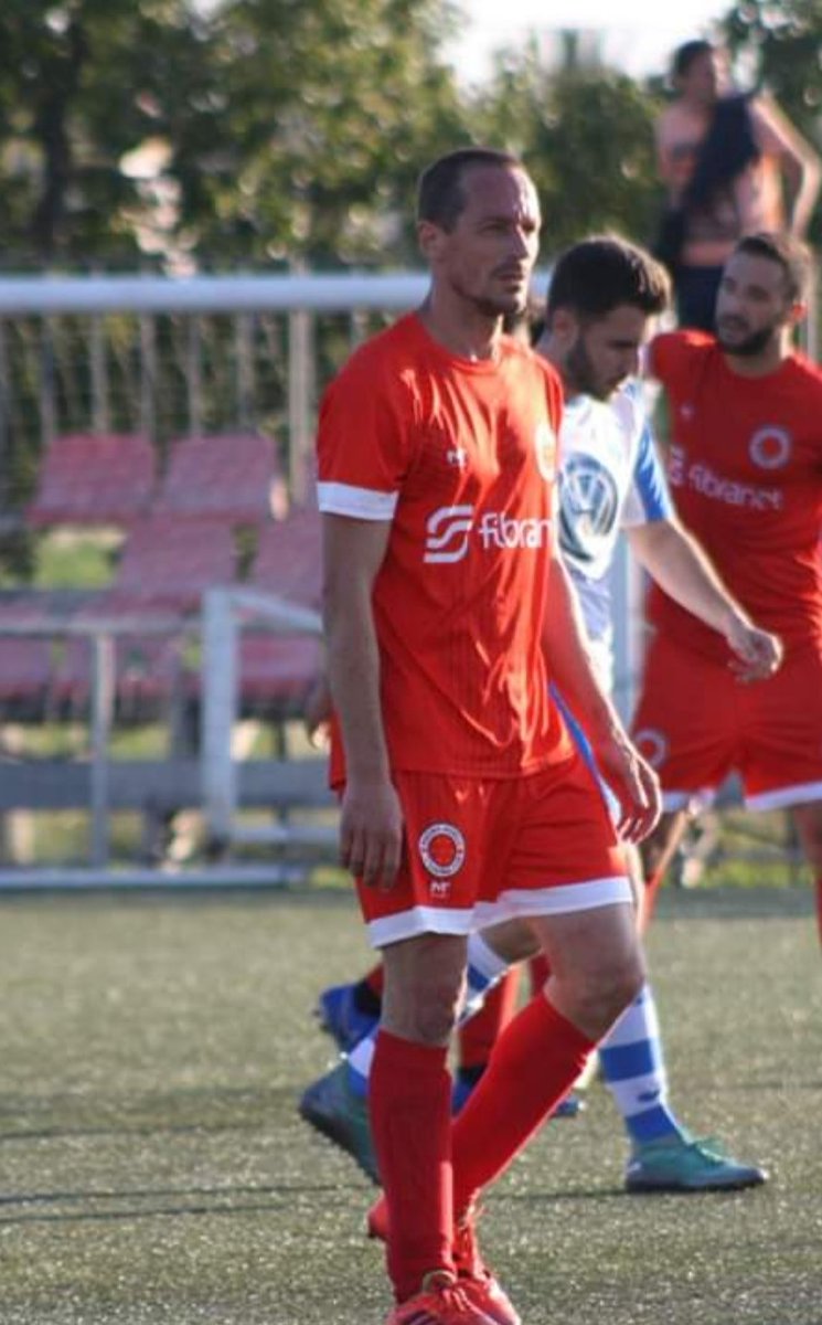 🔈🔈FICHAJE🔈🔈
PALOTE es nuevo jugador de nuestro equipo.
Delantero.
Uno de los mejores jugadores de la última década del futbol regional se une a nuestro proyecto.
Totana, Alhama, Lorqui, Bala Azul, Molina, La Hoya etc y un sinfín de goles a su espalda.
Bienvenido.