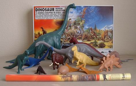 In 1985 the most famous set was relaeased. *12* models in one box!New ones included a giant Brachiosaur, Iquanadon, Pteranodon and a Plesiosaurus.Now, this one I have managed to get my hands on!