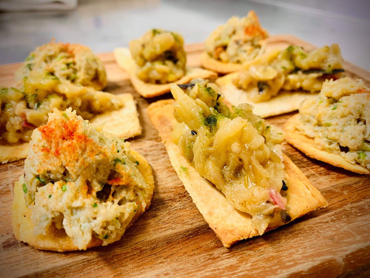 CoBCollege's tweet image. Our Level 3 #Catering students dished up another culinary feast last night with Brinda Bungaroo from Brinda's Mauritius Delights! 

The next gourmet night is on December 5th with Chef Saravanan from The Mint Room in Clifton.