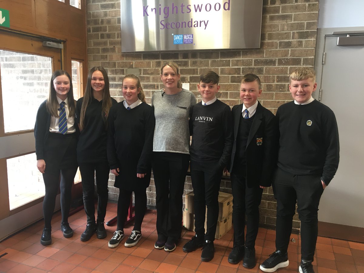 EducationScot's tweet image. Olympic star @EilidhDoyle met with pupils and teachers @KnightswoodSec to get their views on the physical activities and sports that are available for young people to participate before, during and after school hours, in school and in the community. @ScotGovEdu
