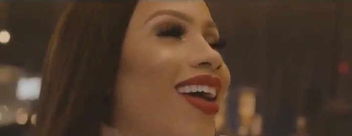 _hushm's tweet image. If I wasn't stanning Mercy, I can understand your pain. Looking at her pulling off things must make you haters mad.
A class act.
Stuntin on dusty mofos.. 😂

#MercyEke
#MercyColada