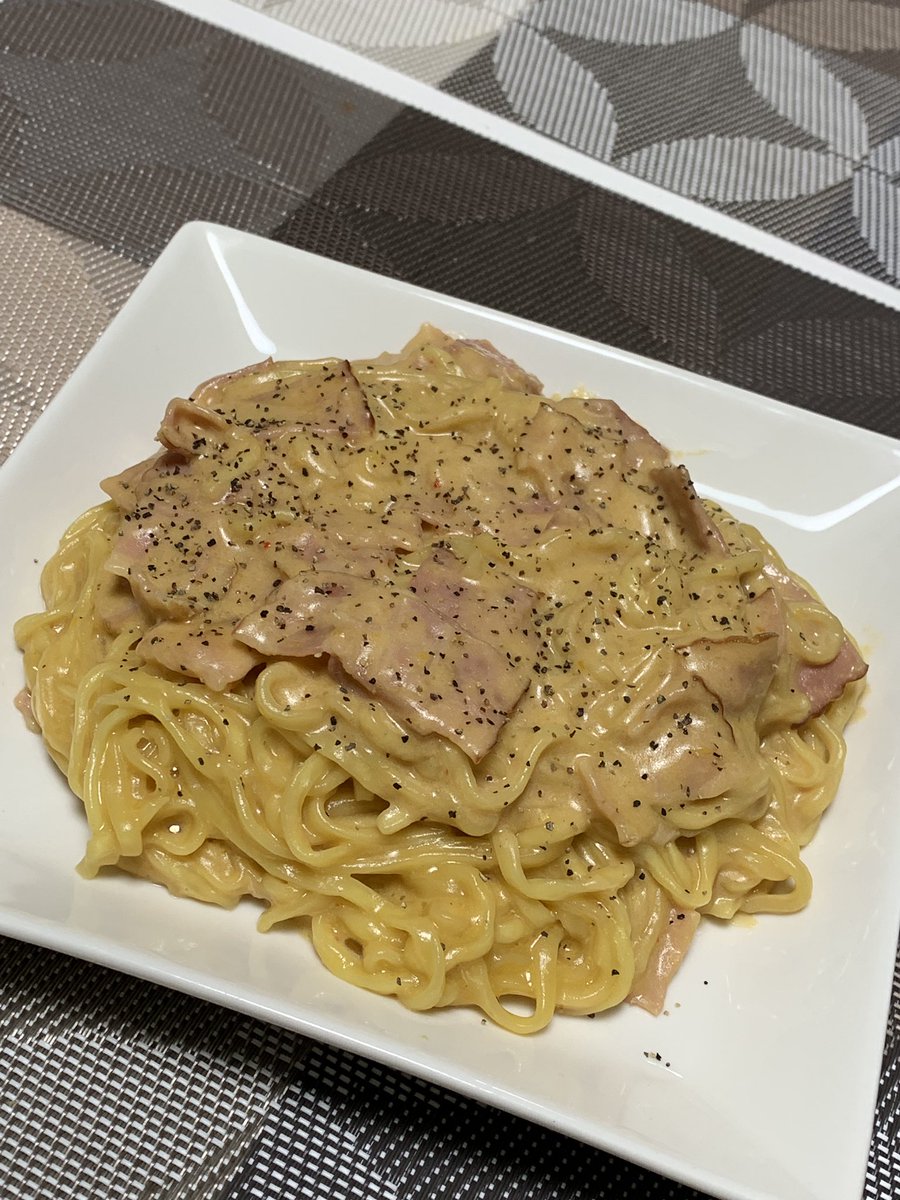 もつ マルちゃん正麺のアレンジレシピ チーズ卵牛乳を加えて 濃厚味噌カルボナーラ 麺を固めに茹でて食感残すのがポイント マルちゃん正麺天下一決定戦 チャチャッと手料理 オリーブオイルをひとまわし T Co 3llgw8wbln Twitter