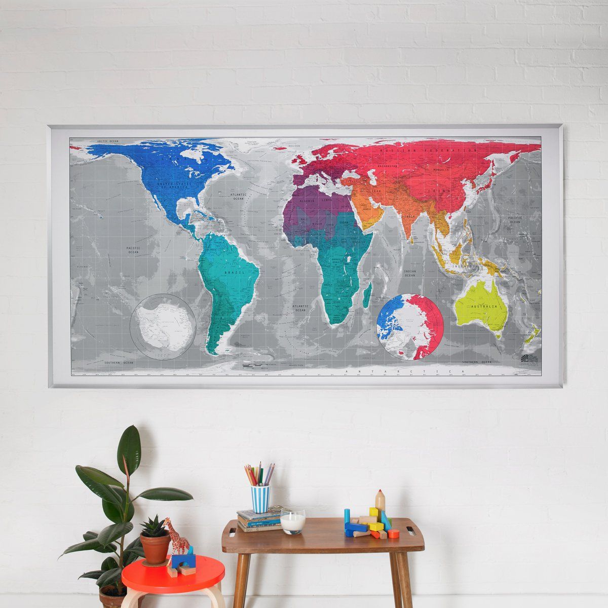 Futuremaps's tweet image. Every home needs a map! We've updated the classic wall map, bringing it into the 21st century with modern projections and beautiful colour palettes. OUR MAPS are the PERFECT #mapgifts for a new generation of travellers, aesthetes and dreamers.
👉buff.ly/2HyXCea