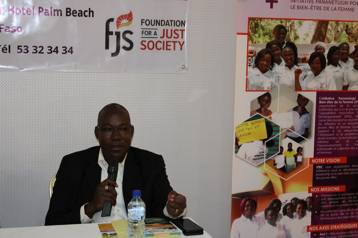 ipbfpananetugri's tweet photo. Cérémonie d’ouverture de l’#Atelier_de_planification_sous_régional_avec_les_jeunes_féministe_de_l_Afrique_de_l_ouest_francophone.
Avec le soutien financier de @FJS et la présence de : #DGFG #PATHFINDER_INTERNATIONAL #EQUIPOP #TRUST_AFRICA
#IPBF #droits #jeunes_filles https://t.co/PYRmOHoLWx