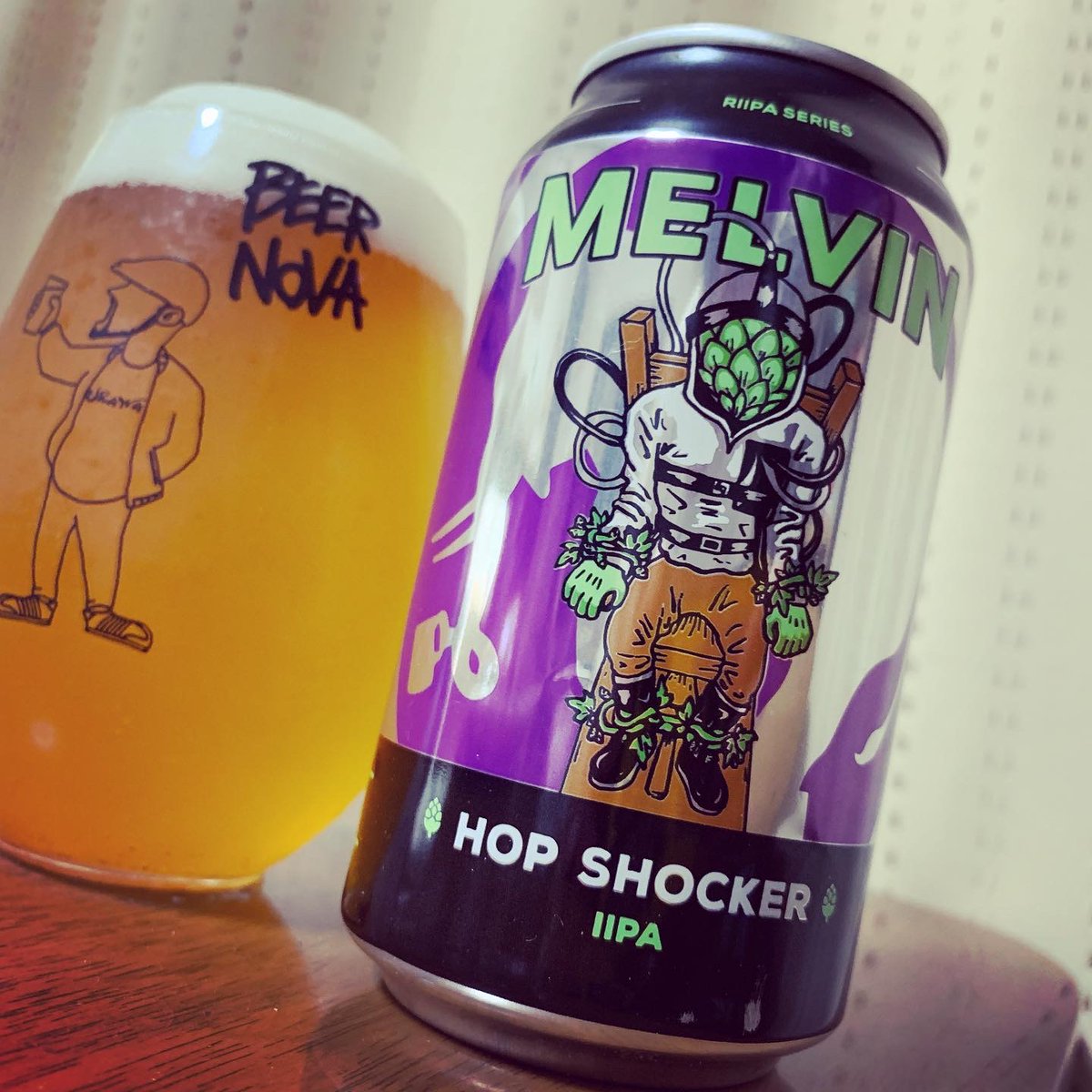 kun_maa's tweet photo. Hop Shocker MELVIN BREWING
モザイクとシムコーの香りぶわっと苦味ぐわっとルプリンの電気椅子ビリビリ美味しい #craftbeer #クラフトビール #beerstagram #ビアスタグラム #melvinbrewing #wipa #craftbeerlove #beerreview #beergeek #ビールクズ #ビール好き #hopshocker #lupulin https://t.co/AiMVpoCDsy