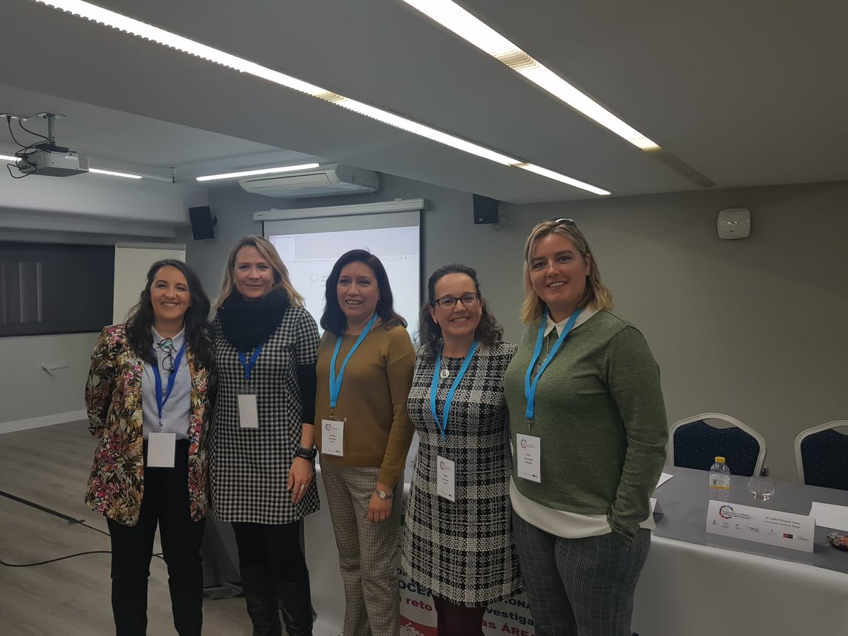 En el CIDICO presentando proyectos innovadores con TIC en un Simposio  organizado por <a href="/marrosell/">marrosell</a> con  Representación del grupo <a href="/Comunic_Menores/">Comunic. y Menores</a> <a href="/imengual2012/">Isabel Mengual</a> <a href="/anamartin/">Ana Martín</a> Patricia Gutiérrez <a href="/UCAM_Investiga/">Vicerrectorado de Investigación UCAM</a> <a href="/UCAM_CAV/">UCAM Com Audiovisual</a> <a href="/UCAMeducacion/">UCAM Educación</a>