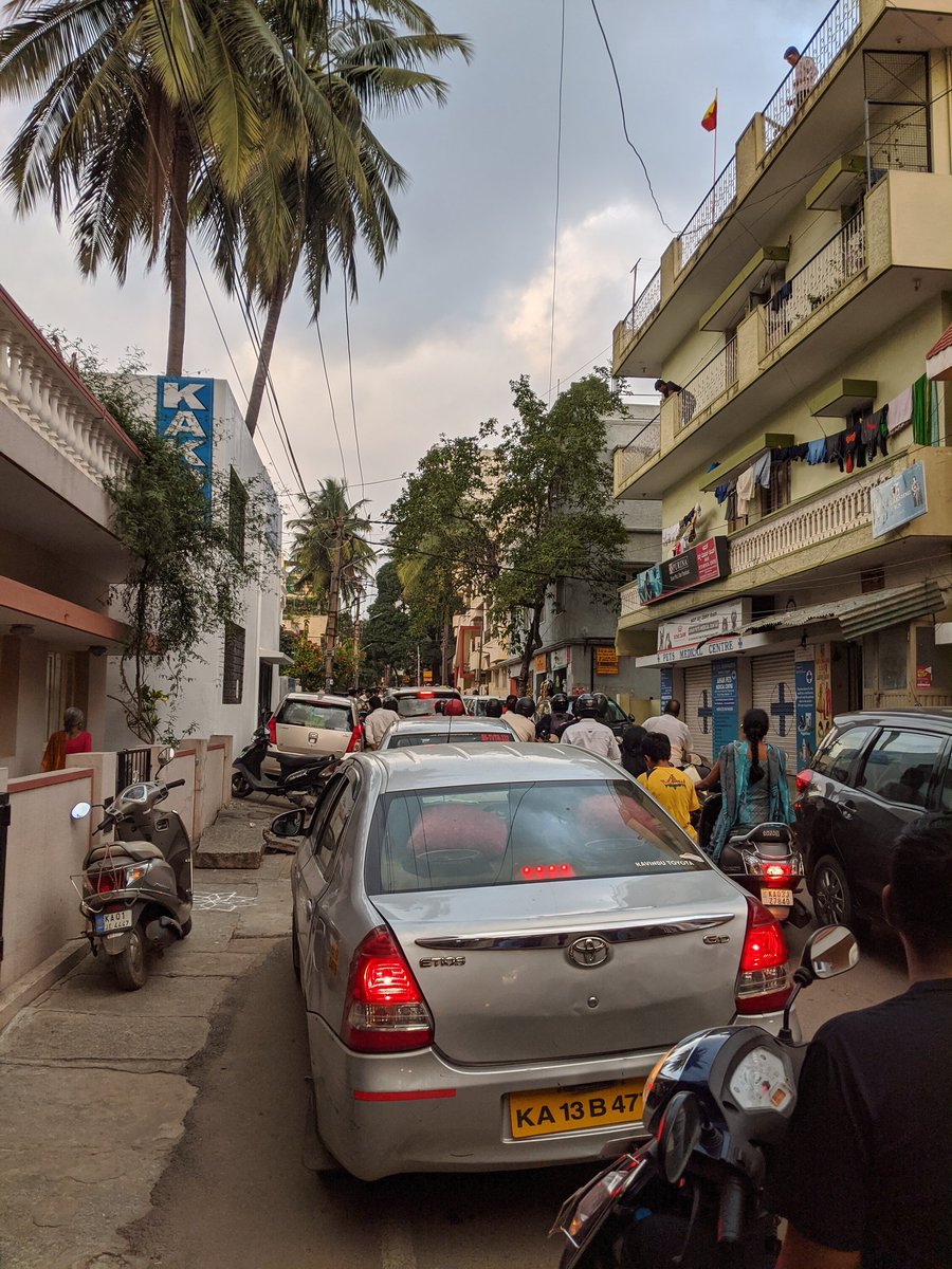 Been standing here for almost 30 minutes. I'm not even exaggerating. This is not even a main road. This is the 7th Cross Road in New Thippasandra.
Courtesy: Stupid people who park their vehicles on either sides of the road blocking the tiny lane.
<a href="/BlrCityPolice/">ಬೆಂಗಳೂರು ನಗರ ಪೊಲೀಸ್‌ BengaluruCityPolice</a> <a href="/blrcitytraffic/">ಬೆಂಗಳೂರು ಸಂಚಾರ ಪೊಲೀಸ್ BengaluruTrafficPolice</a>
