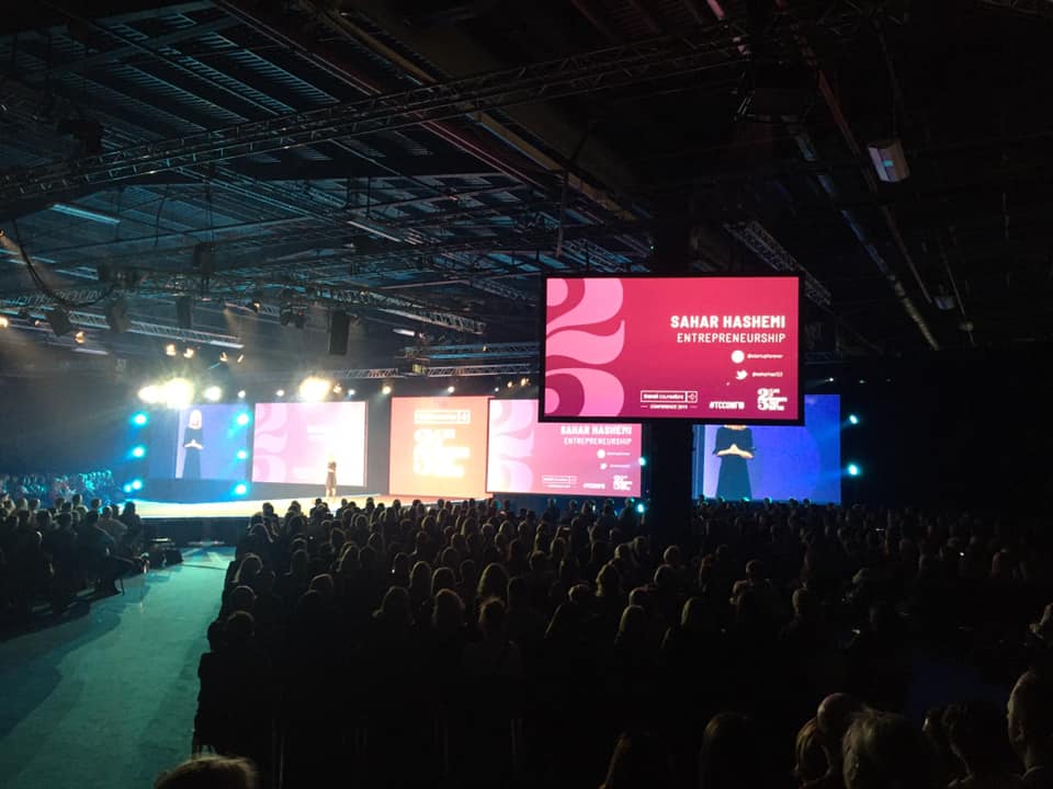 Our Director of Purchasing Stu enjoyed bumping in to Vernon Kay who was one of the celebrity hosts alongside Gary Barlow, Paloma Faith, Bear Grylls and Nicola Adams at the 2019 Travel Counsellors #Conference. Celebrating 25 Years of Travel Counsellors #TCCONF19 #TCExperience 🎉🎊