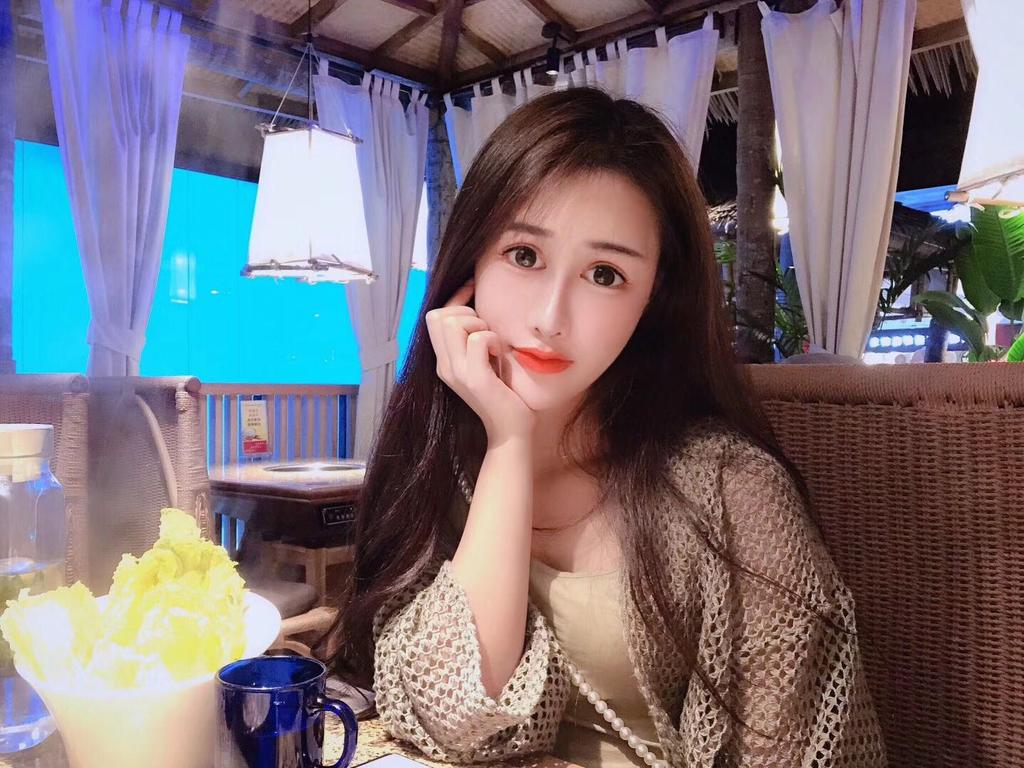 ys62859679's tweet photo. 后入真的是我最喜欢的一个姿势
 全球约啪约炮视频裸聊福利平台群
入群收费制门槛100不免费
男生加微看个人置顶第一条联系方式添加❤️
#母狗 #大奶 #萝莉 #大胸 #美腿 #性感 #性奴 #绿帽 #婊子 #丝袜 #内衣 #白丝 #御姐 #欲女 #大屁股 #3p #粉穴 #足交 https://t.co/BZkEkIoWdb