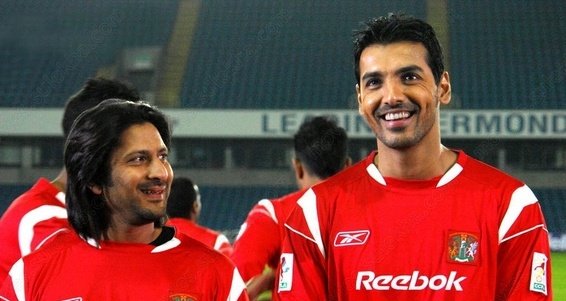 rashdeep80's tweet image. Going to tell my kids this is Messi and Ronaldo.