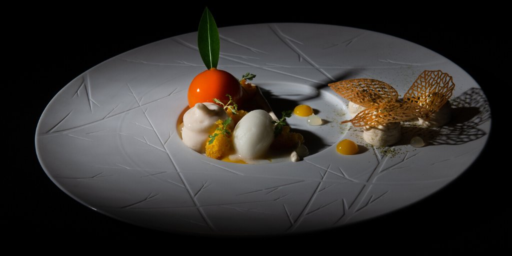 Felicitamos os restaurantes portugueses e espanhóis, galardoados com #EstrelaMichelin na edição 2020 do <a href="/GuiaMichelin_ES/">La Guía MICHELIN</a> ibérico, em Sevilha. 👨‍🍳⭐️
Conheça uma das coleções da Vista Alegre mais requisitadas pelos chefs: bit.ly/33aIVrN #MichelinGuide2020 #MichelinStar20