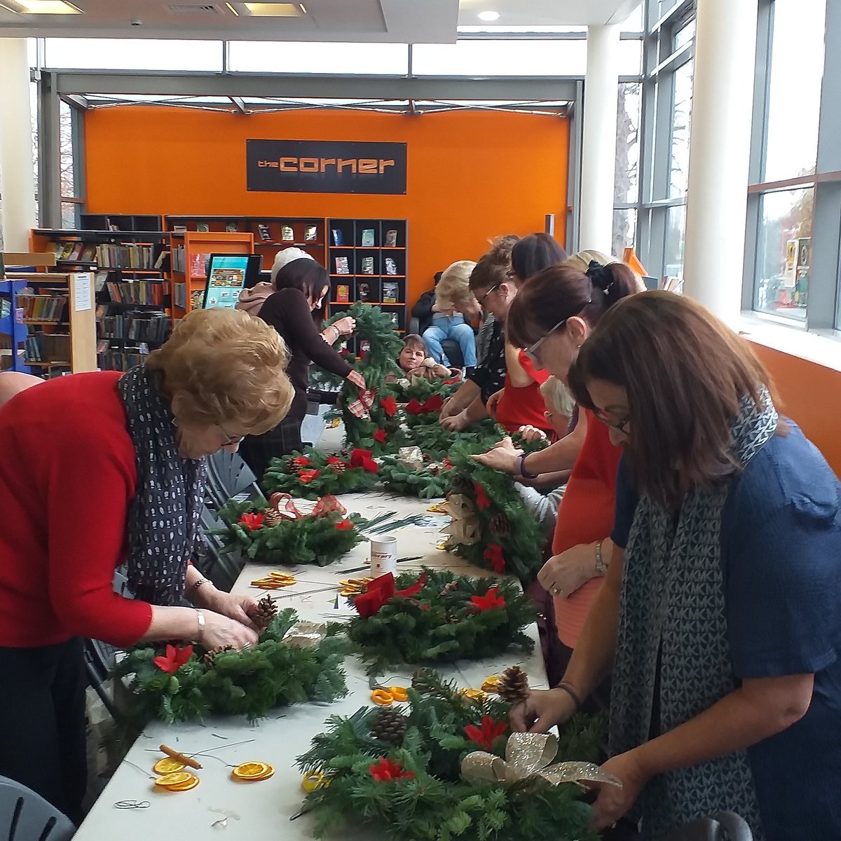 Christmas Door Wreath session at Huyton Library.
#knowsleylibraries 
#Christmas 
#Huytonvillage