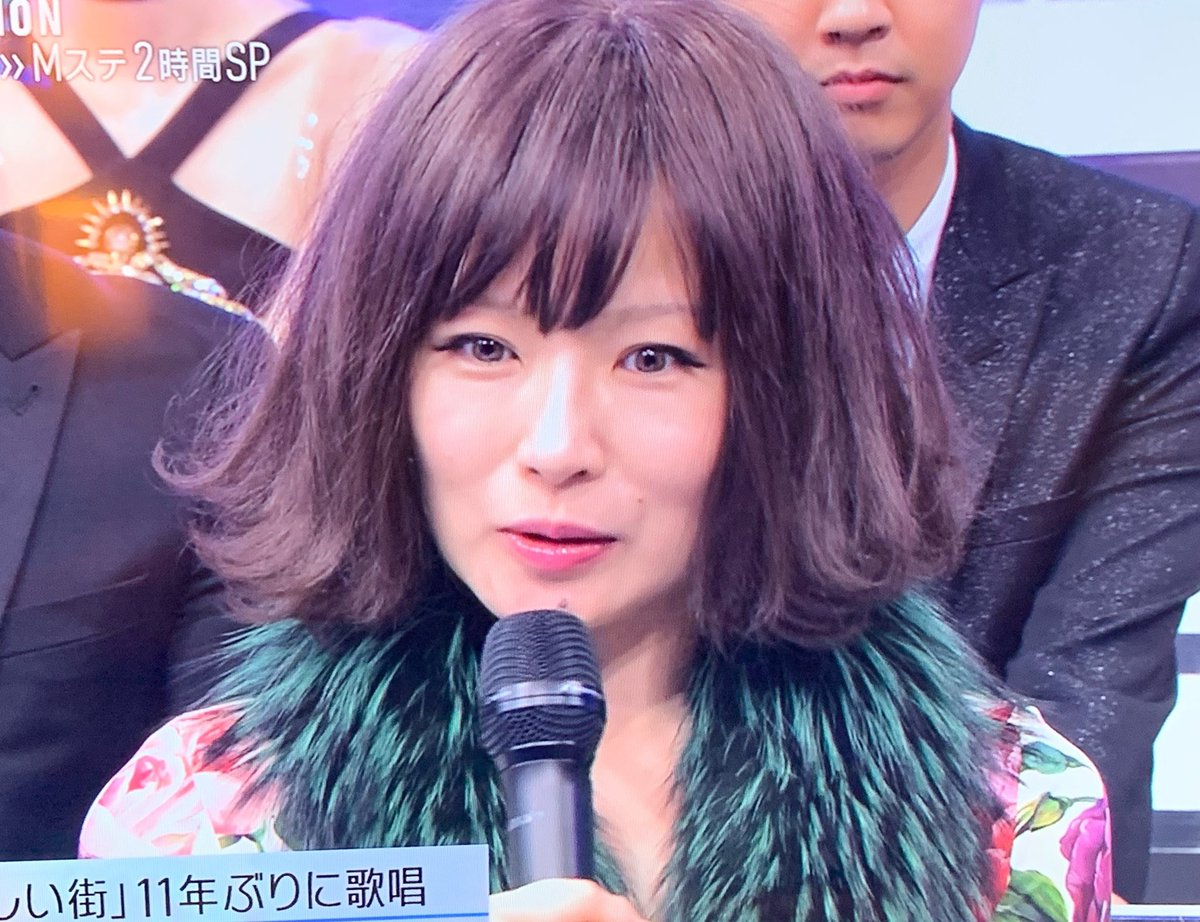 Mステ で椎名林檎さんが18歳当時の曲 正しい街 を披露 当時のビジュアルやサポートメンバーまで再現して 泣けた 最強 Togetter