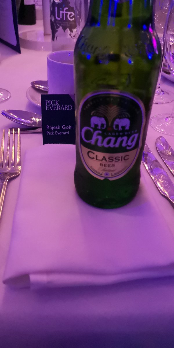 RajSurveyor's tweet photo. Top evening at Network LE Annual Dinner in Leicester. Cheers for invite Dipen and @Pgcontracts @PickEverard Good old #RICSMatrics catchup. #Past #Matrics #Chairs #Leicester @KingPowerhq https://t.co/urofzrobEm