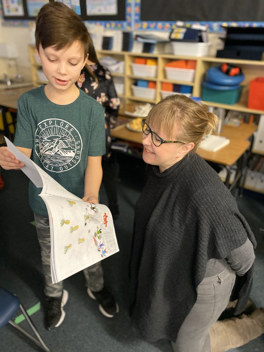 SweetGrass_EPSB's tweet photo. Rm 08 Poetry Showcase showed us what innovative and emotional poems sounded like! Thanks to all the parents who attended. #learningshowcases #authenticlearning #epsb https://t.co/XscIjPVxEV