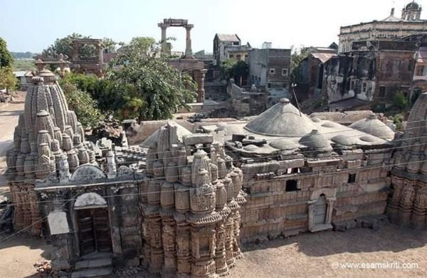 Who built a magnificent Rudra Mahalaya Temple in 12th century AD. In 1296 AD, Alauddin khilji sent strong army under Ulugh Khan and Nusrat Jalesari who destroyed the temple complex.The temple was further demolished and the western part was converted into JAMI Masjid by Ahmed shah