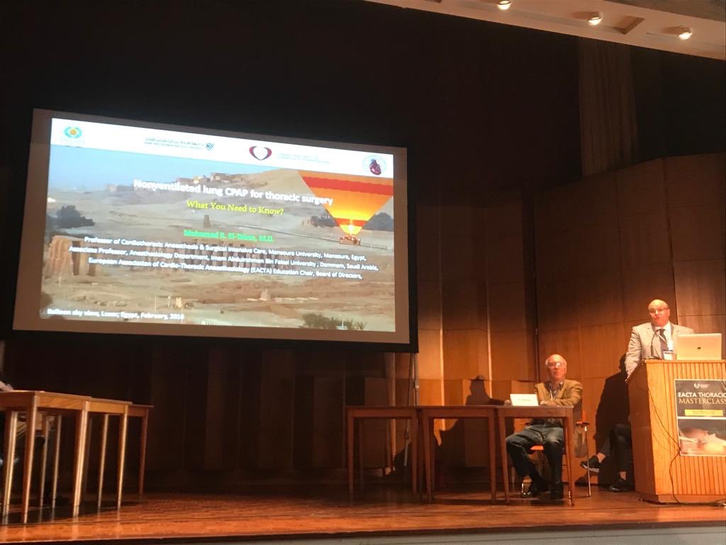 EACTAIC's tweet photo. Session 2, Mohamed El Tahan is talking about recruitment of nonedependent lung with CPAP during OLV. @EACTA Round table discussion thoracic masterclass. Charleroi, Belgium. @JCVAonline @wfsaorg @ESA_HQ @thoracic #eactathoracicmc 
 #eacta19
 #eacta  @JCVAonline @ESA_HQ https://t.co/DjELYBOrM4
