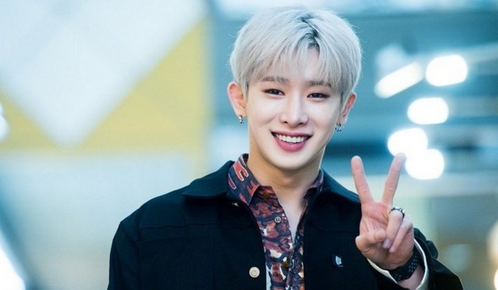 Monsta X Are 7 ❤
#MakeAChangeForWonho
#몬베베_머물러_있을게_언제나 
<a href="/OfficialMonstaX/">몬스타엑스_MONSTA X</a> 
<a href="/STARSHIPent/">STARSHIP Ent.</a>