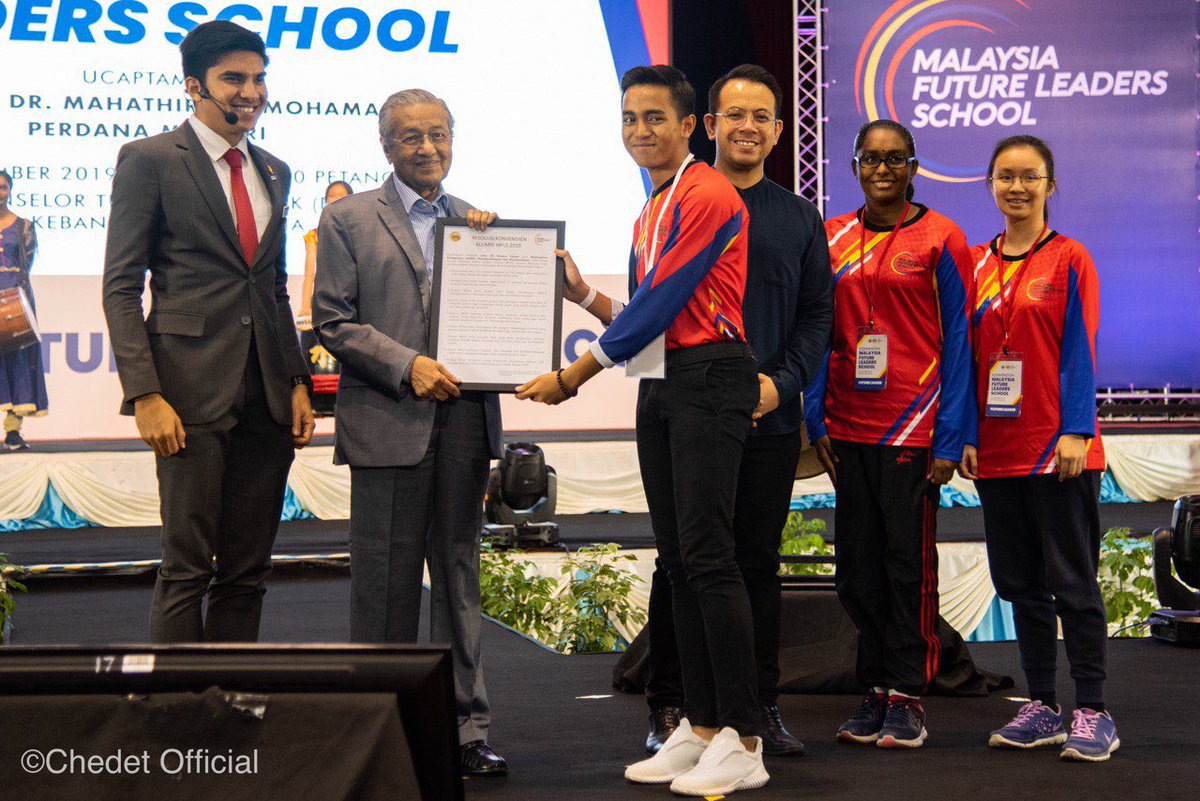 Kepada golongan muda pilihlah pemimpin dengan tepat supaya akhirnya keputusan yang dibuat mereka tidak membawa malapetaka kepada negara.