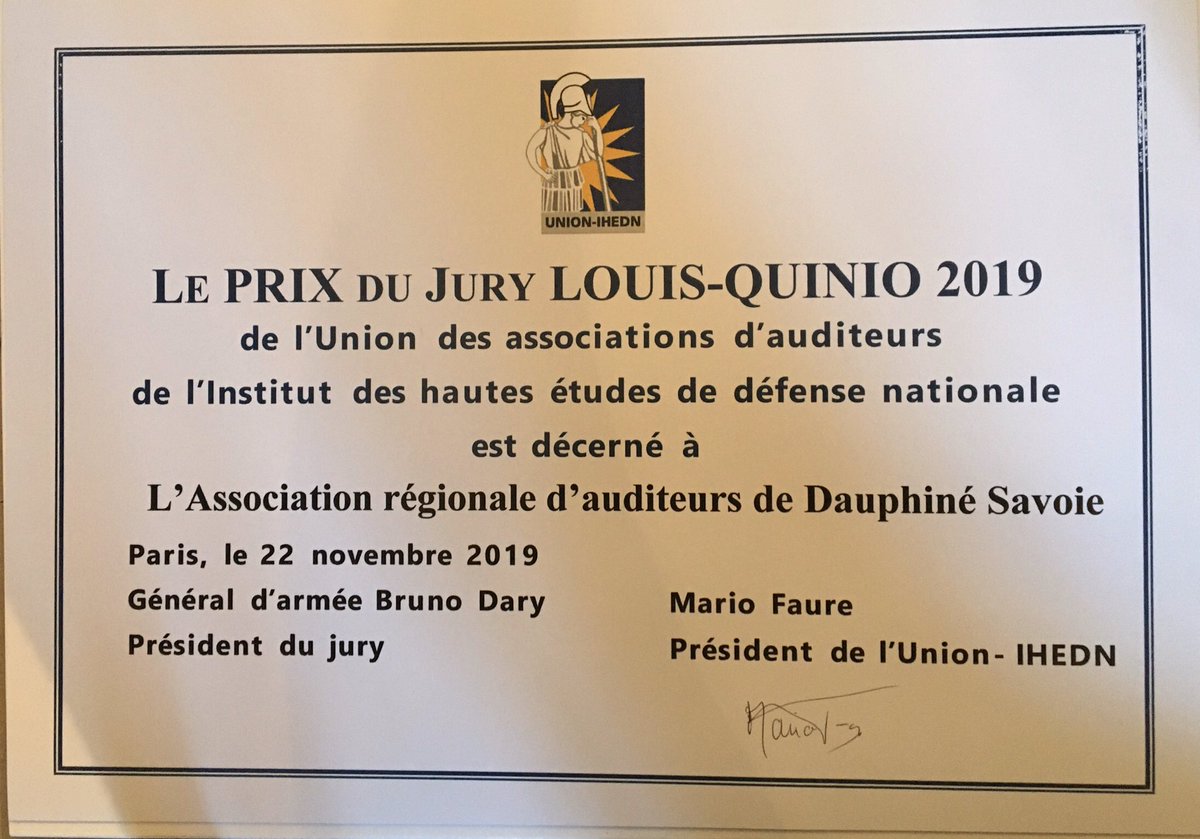 Très fières et fiers d’être distingués lors de la journée nationale des Trinomes aux Invalides.