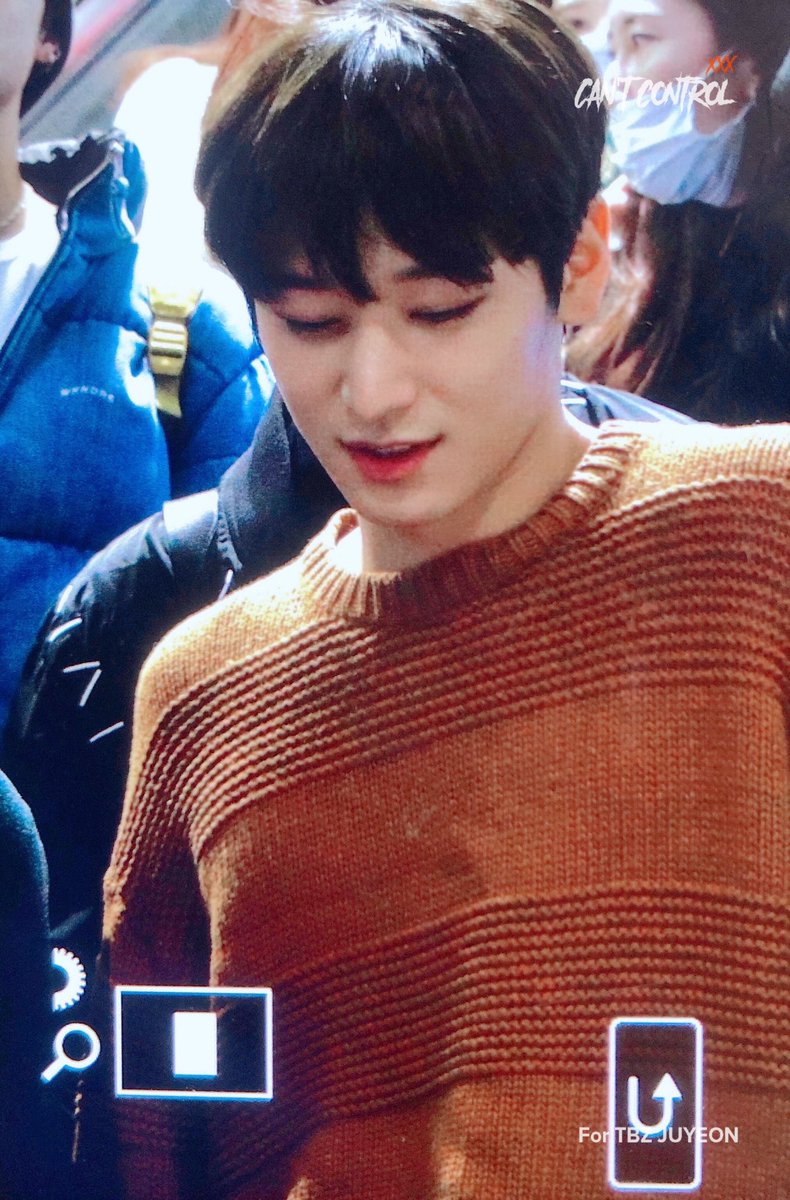 cantcontroljy's tweet image. 191122 니트 장난아냐😢 #THEBOYZ #더보이즈 #주연 #JUYEON #통제불능