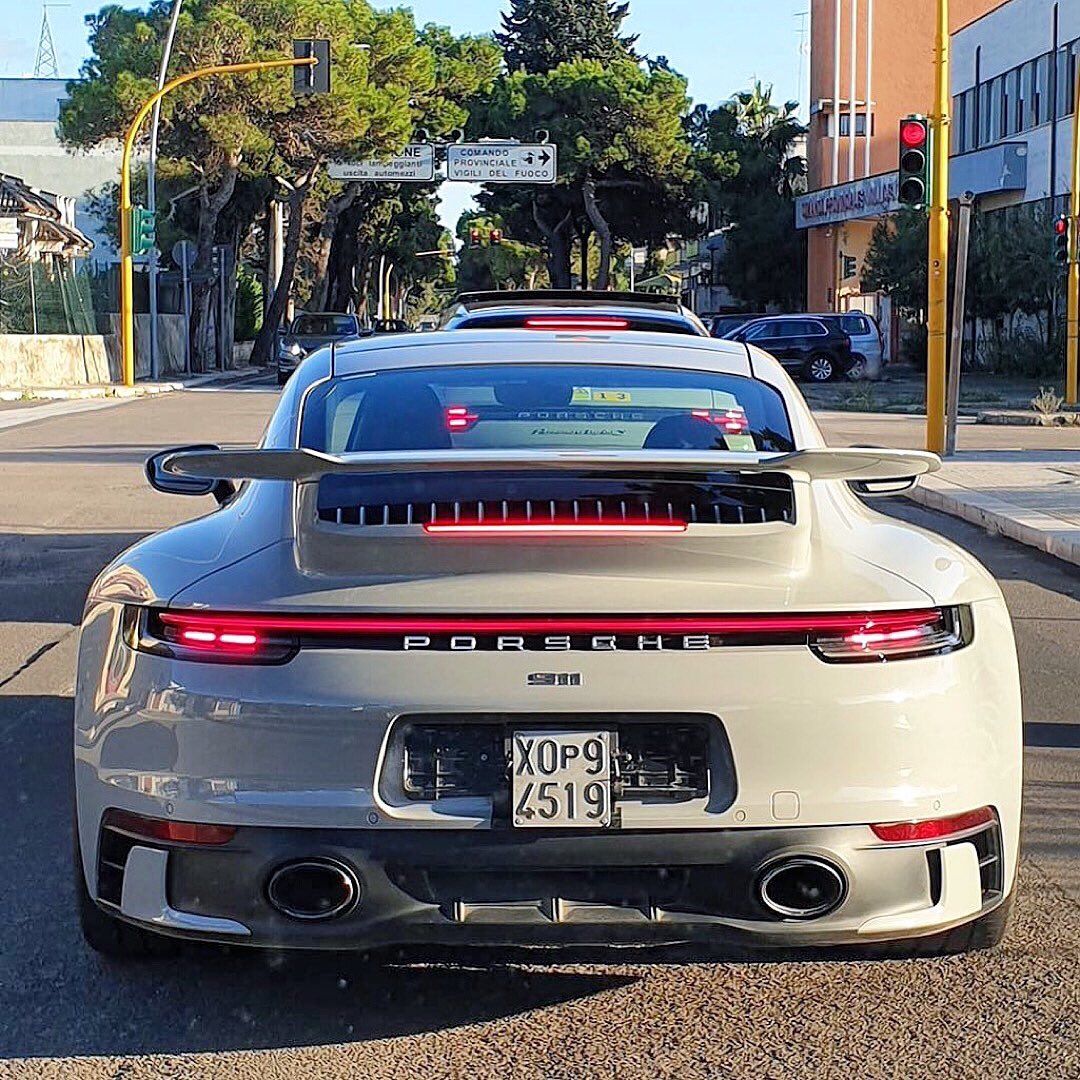 Porsche 992