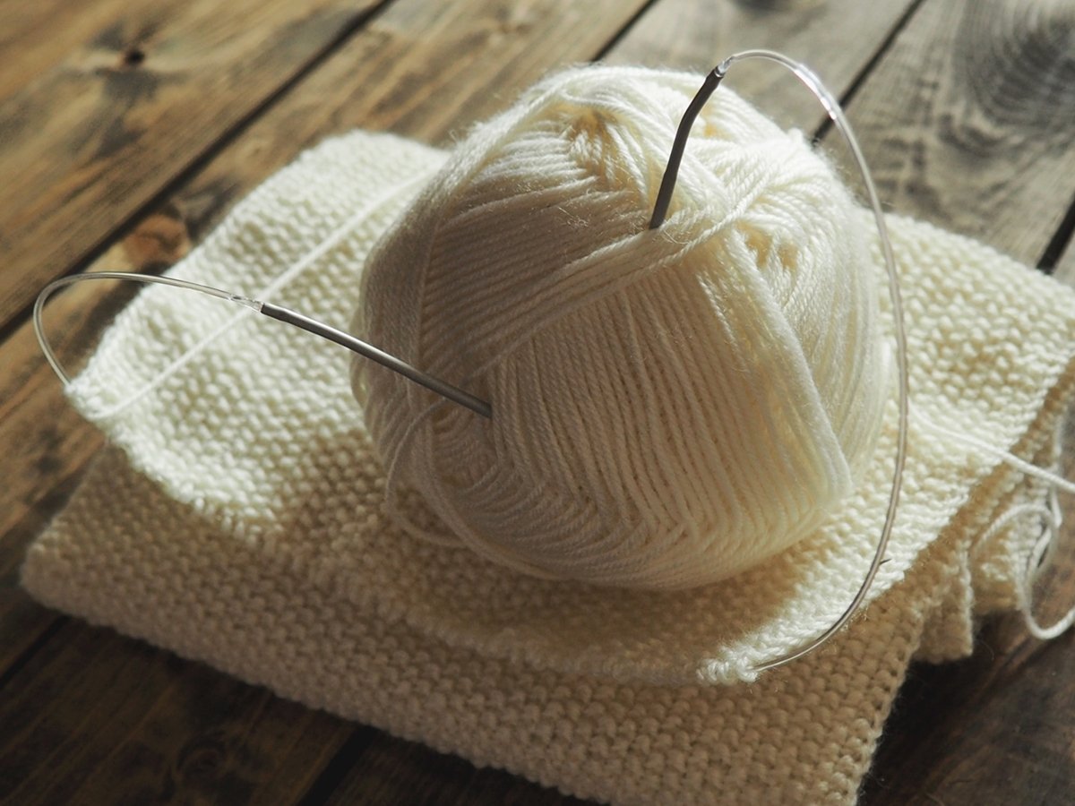 MONDSPINNE's tweet photo. Schon gewusst? 👀
Unser Sortiment an Handarbeitszubehör ist in letzter Zeit stark gestiegen. Aus diesem Grund haben wir alles rund ums Häkeln, Stricken, Sticken und Stopfen auf unsere neue Website Woolnerd gepackt.

👉https://t.co/02o2CLQRJx

#mondspinne,#ankündigung,#woolnerd https://t.co/cpafoceoQU