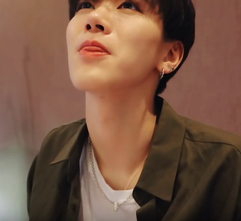 taeten's cute habit of doing that when they are concentrated 😻😻

#태용 #TAEYONG #텐 #TEN #TAETEN