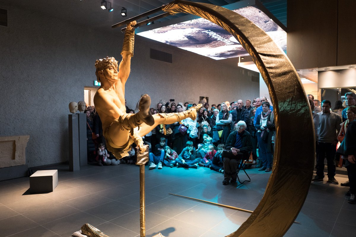 museenbasel's tweet photo. Überraschendes entdecken 👀
📆 17. Januar 2020 - 20 Jahre Museumsnacht
#mnbasel #museumsnight #museumsnacht #basel #lovebasel #mn20 #nachtsimmuseum 
@antikenmuseumbs https://t.co/4XubmMFRzK