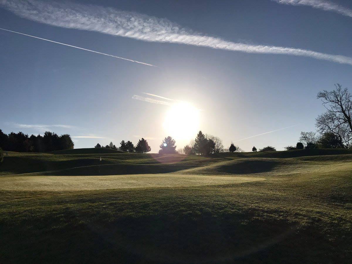 3locksgc's tweet photo. Don’t let your game go to pieces, keep in the swing this winter. A round of golf is the perfect way to get out of the house and keep close with your golfing chums. You’ll find some excellent offers online ➡️ https://t.co/PWJLoR62XG so wrap up warm and book a round online now. ⛳️ https://t.co/JKNDoghlj9