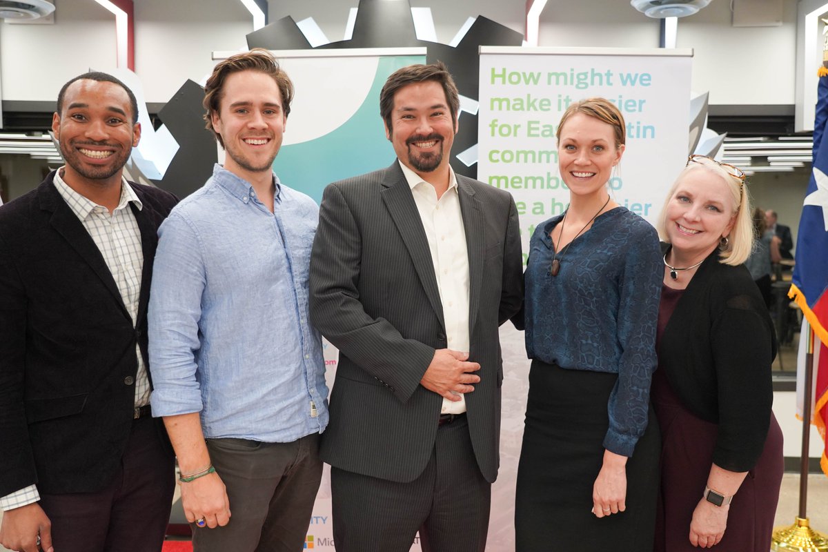 MikeHen510's tweet image. Celebrating achievements in mobility with @Ford &amp;amp; @austintexasgov.

Together with government, community + corporate partners we helped guide the selection of our finalists to improve #Austin.

Thanks, @CapitalFactory for helping host our ending innovation event in your space.