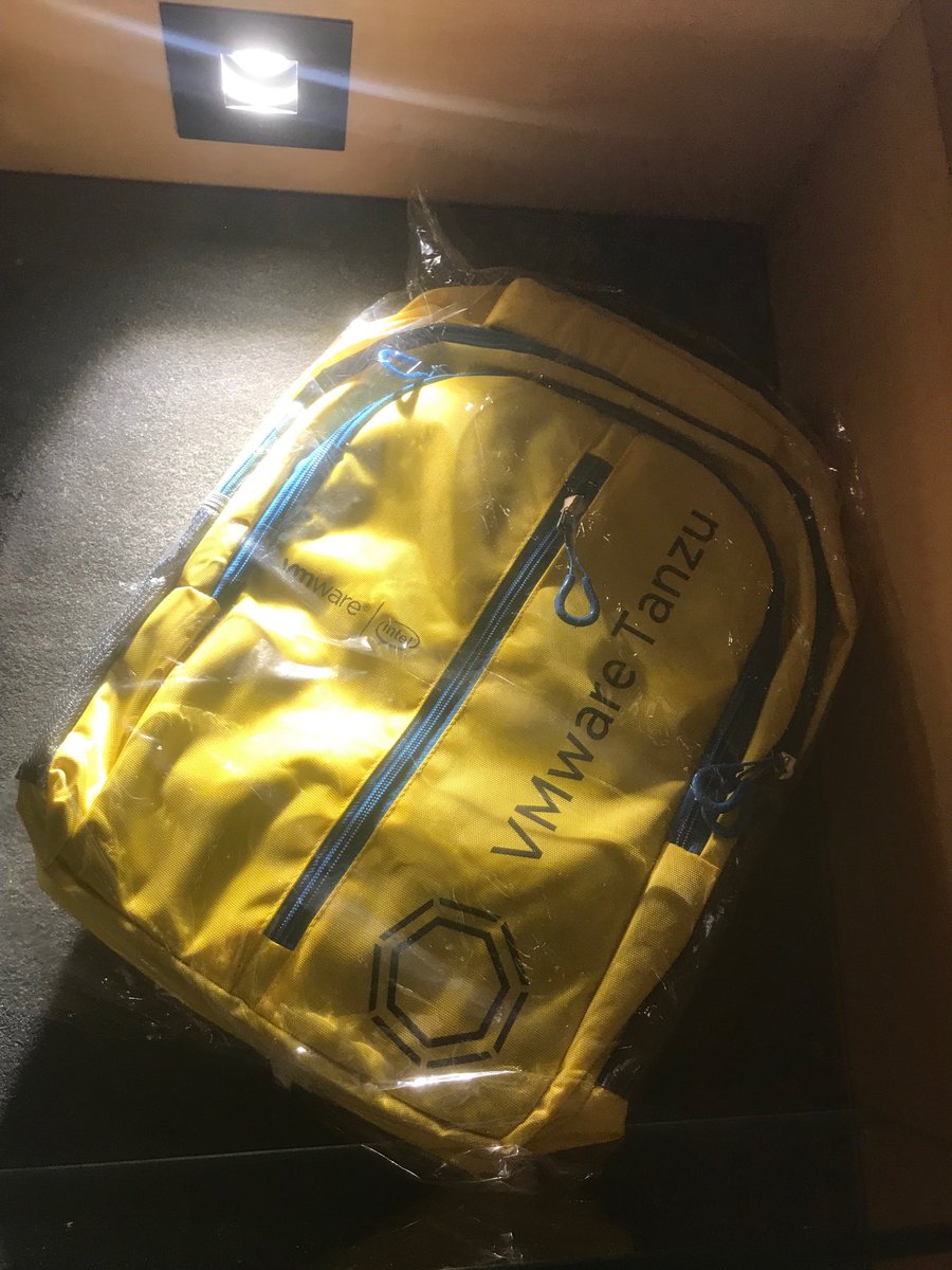 reju_pillai's tweet image. 😎 #tanzu giveaways at #vforumin , Mumbai. They are great quality and nice design. 🙏🏼 ⁦@VMwareIN⁩ marketing !

⁦@cloudnativeapps⁩