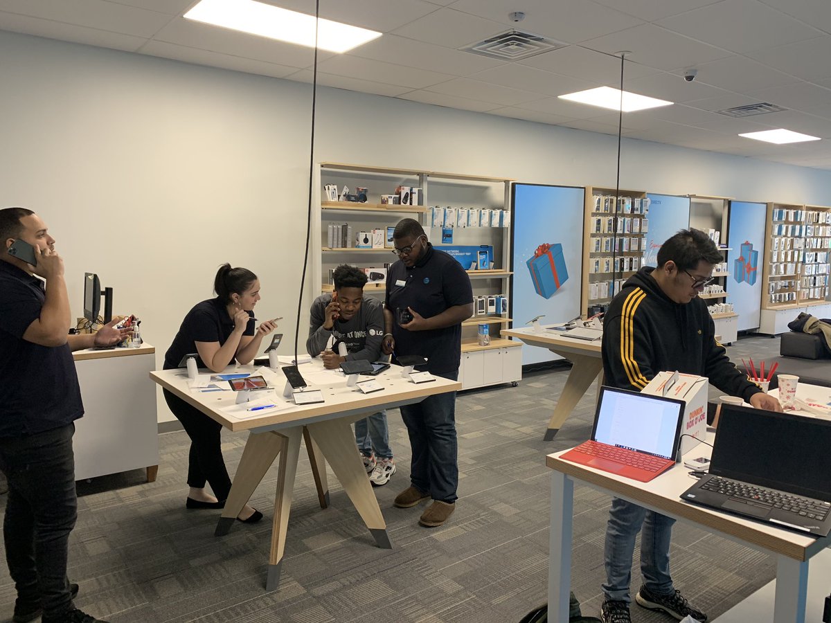 BLITZING  : 25 calls so far 1 lead 2 appts #warmingup let’s gooooo