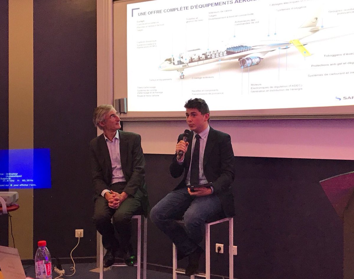 MCDehaut's tweet photo. Très belle success story de François en apprentissage chez Safran accompagné de Gilles GARCZYNSKI Directeur des talents @Safran #safranonboard #safrantalent https://t.co/R98koMTCWq