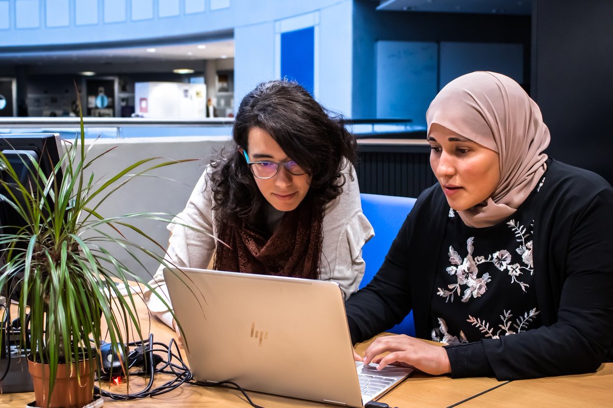 African scientists are taking on a new ATLAS #machinelearning challenge on <a href="/ZindiAfrica/">Zindi</a>. The task: to provide machine-learning solutions to identify particles in LHC experiment data. 🎇

➡️ Learn more about the challenge &amp; find out how to participate: cern.ch/go/c6XC