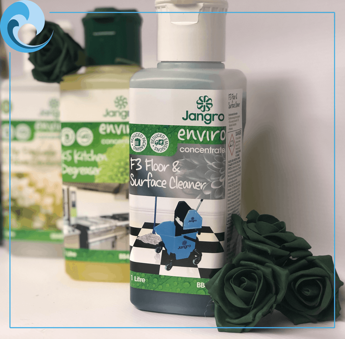 The Jangro Ltd Enviro Concentrates range are a great #EcoFriendly product.

The bottles are all portable and easy to handle, the reduction in packaging means fewer deliveries, lower CO2 emissions! 🚛

#Cleaning #Floor #LessPlastic #ReduceWaste #Economical #Enviro #Concentrate