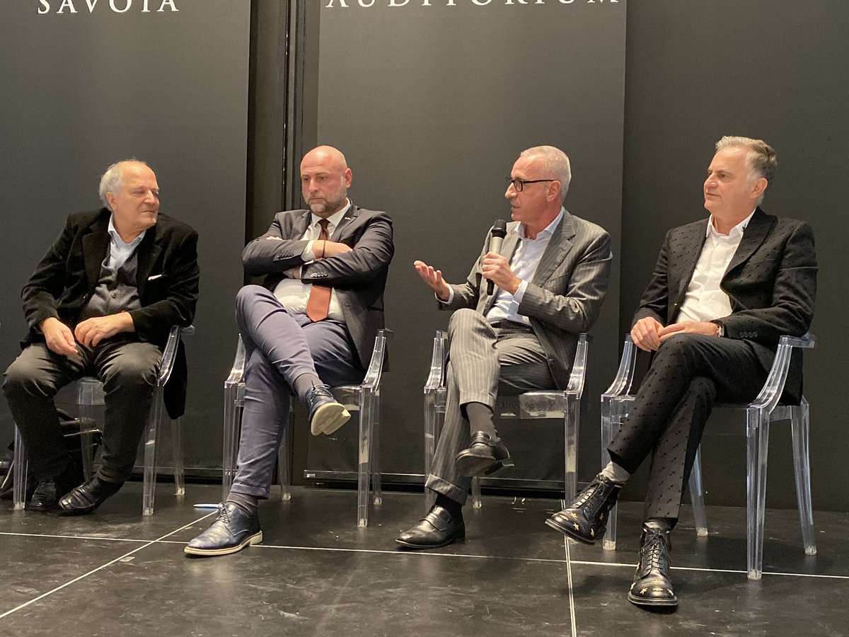 La chimica è indispensabile per l’agricoltura, sia per le produzioni integrate, sia per le produzioni biologiche. Facciamolo capire al consumatore. Alberto Ancora di <a href="/Agrofarma_news/">Agrofarma News</a> con <a href="/CompagServizi/">Compag</a> <a href="/3filetti/">Rosario Trefiletti - Estremista Europeo</a> <a href="/Cia_Agricoltura/">Cia-Agricoltori Italiani</a>