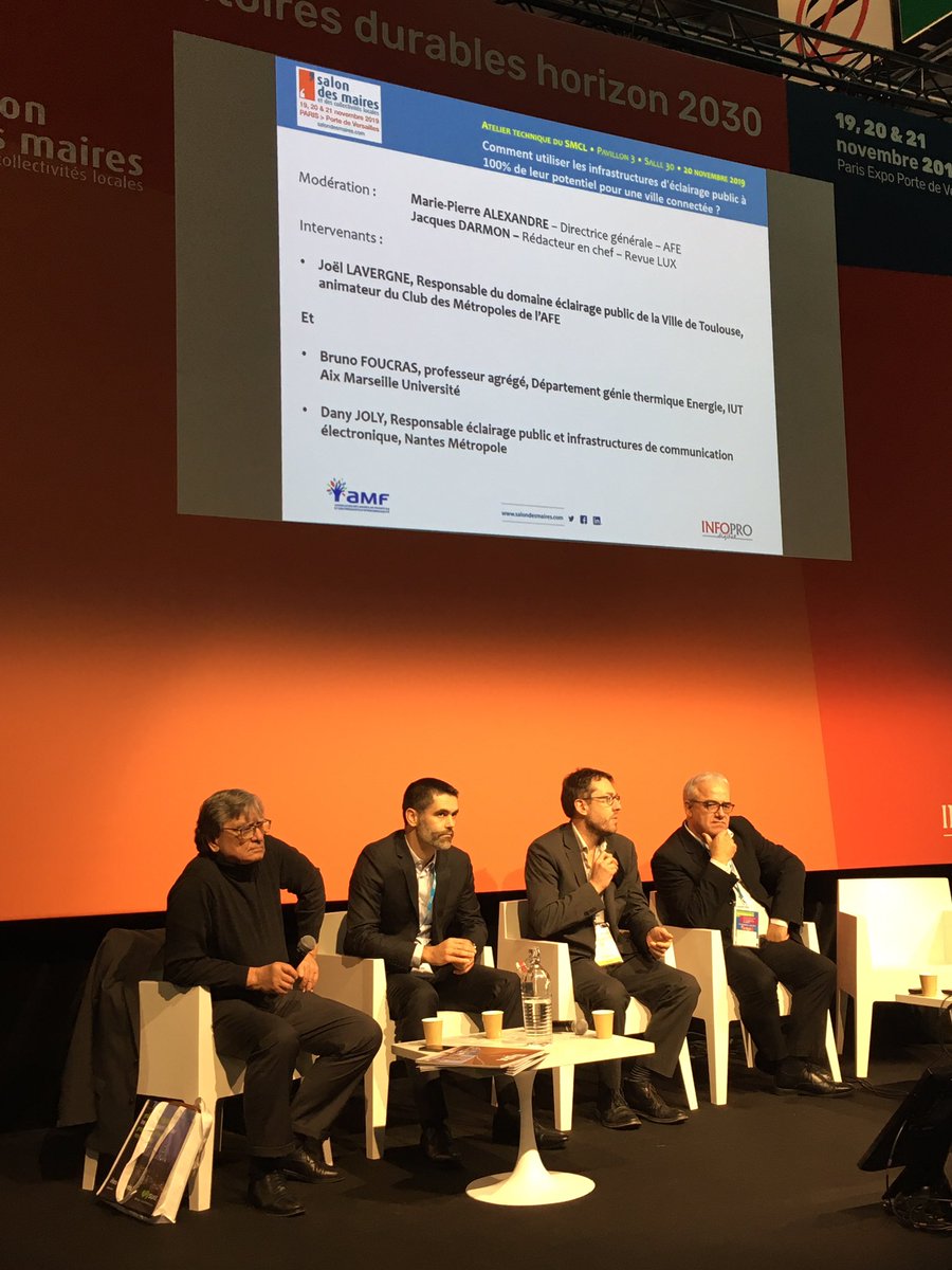 AFEclairage's tweet photo. En ce moment au @salondesmaires , conférence AFE "Comment utiliser les infrastructures d'éclairage public à 100% de leur potentiel pour une ville connectée ?" Salle 30 pavillon 3.  Rencontrez les intervenants sur notre stand après la conférence pour continuer les échanges. https://t.co/nVKIsFHYFY