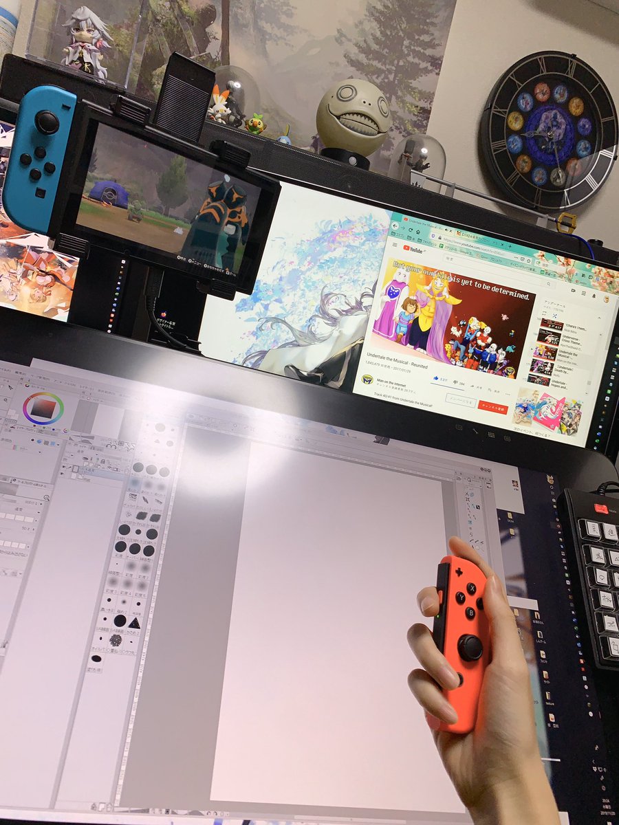 ポケモン「今日Switchが片手でもゲームできることを知って、それって右手でポケモン、左手」|野崎つばたのイラスト