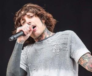 Wishing Oliver Sykes a very Happy Birthday today. =) 