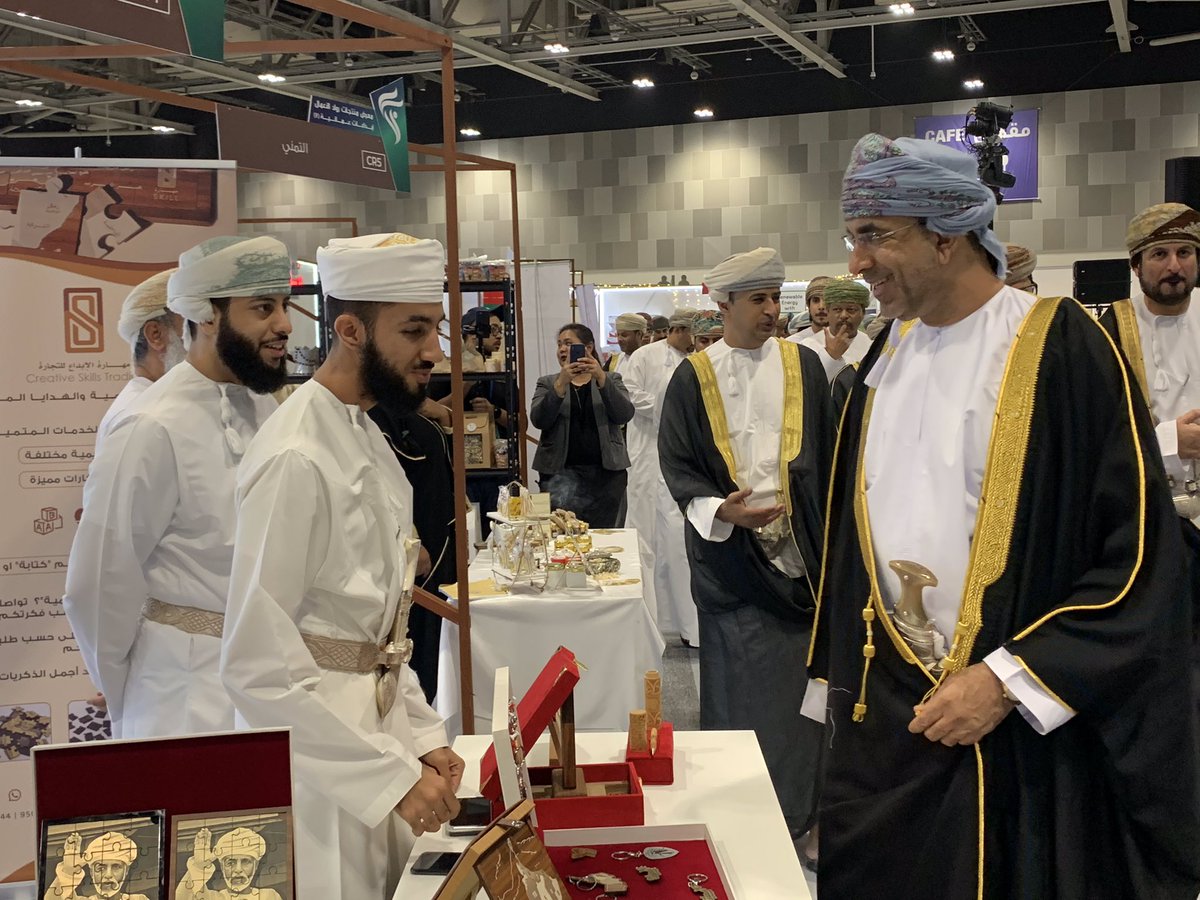 تشرفنا يوم أمس بزيارة معالي الدكتور حمد العوفي وزير الزراعة والثروة السمكية، في افتتاح معرض #ابداعات_عمانية ٧ في مركز عمان للمؤتمرات والمعارض 
من ١٩ إلى ٢٣ نوفمبر ٢٠١٩ 
من ١٠ صباحًا إلى ١٠ ليلًا 
#مهارة_الإبداع