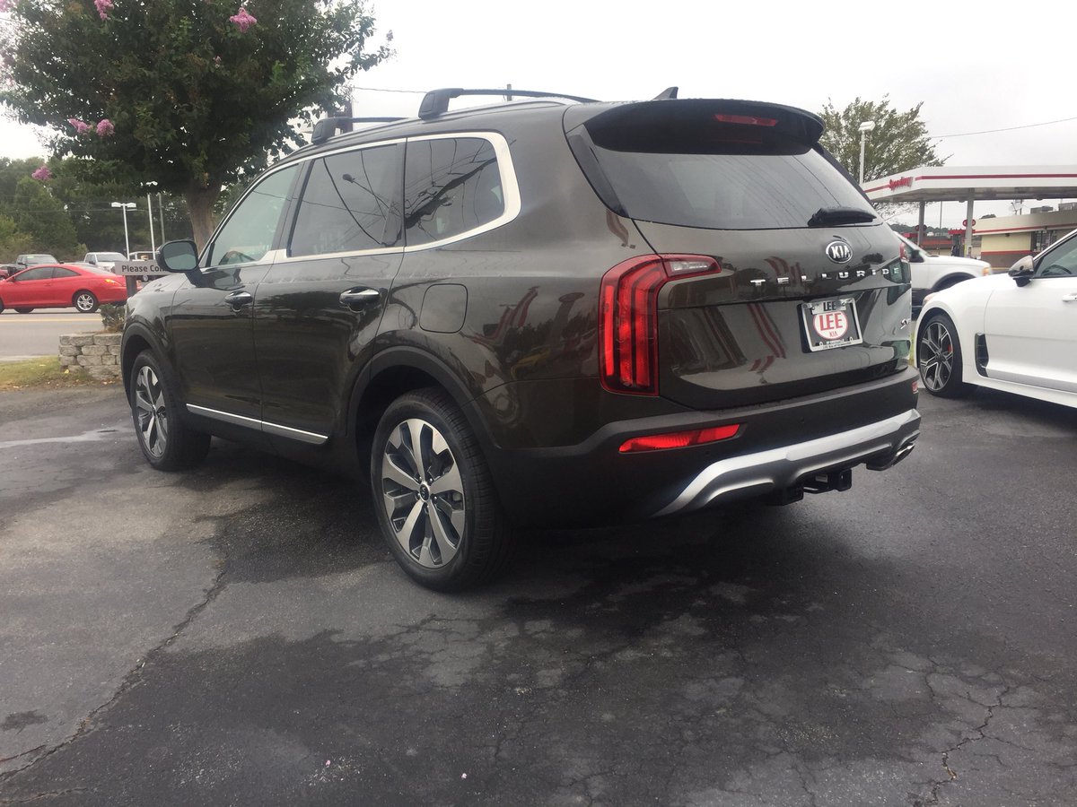 2020 Kia telluride! Come test drive one now. KMF Is offering special leasing and financing incentives!