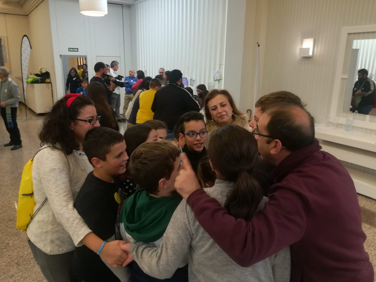 FundacionAtenea's tweet photo. Así de divertida ha estado la Gynkana "Nuestros Derechos, nuestras Oportunidades" en la jornada de participación infantil que ha organizado el Observatorio de las Familias y la Infancia de Extremadura en Mérida para celebrar el #DiaMundialDeLaInfancia @ayto_merida https://t.co/d4h0v2qmgo