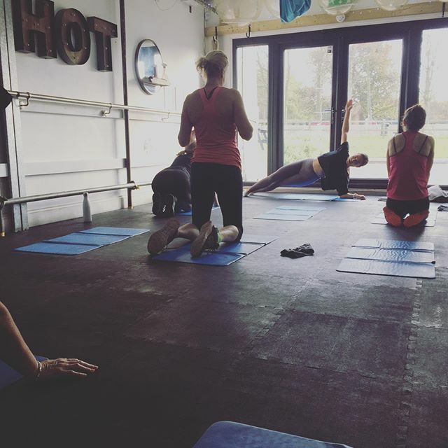 That REALLY was corrre blimey! Book onto the legendary Core blimey every Wednesday and Monday link in bio ✅🥊💪🏻 #corestrength #coreworkout #strength #floorwork #strengthtraining #gymlife #gym #fitness #fitnessmotivation #fitspo #yoga #pilates #mintfit… ift.tt/2KFQdgH