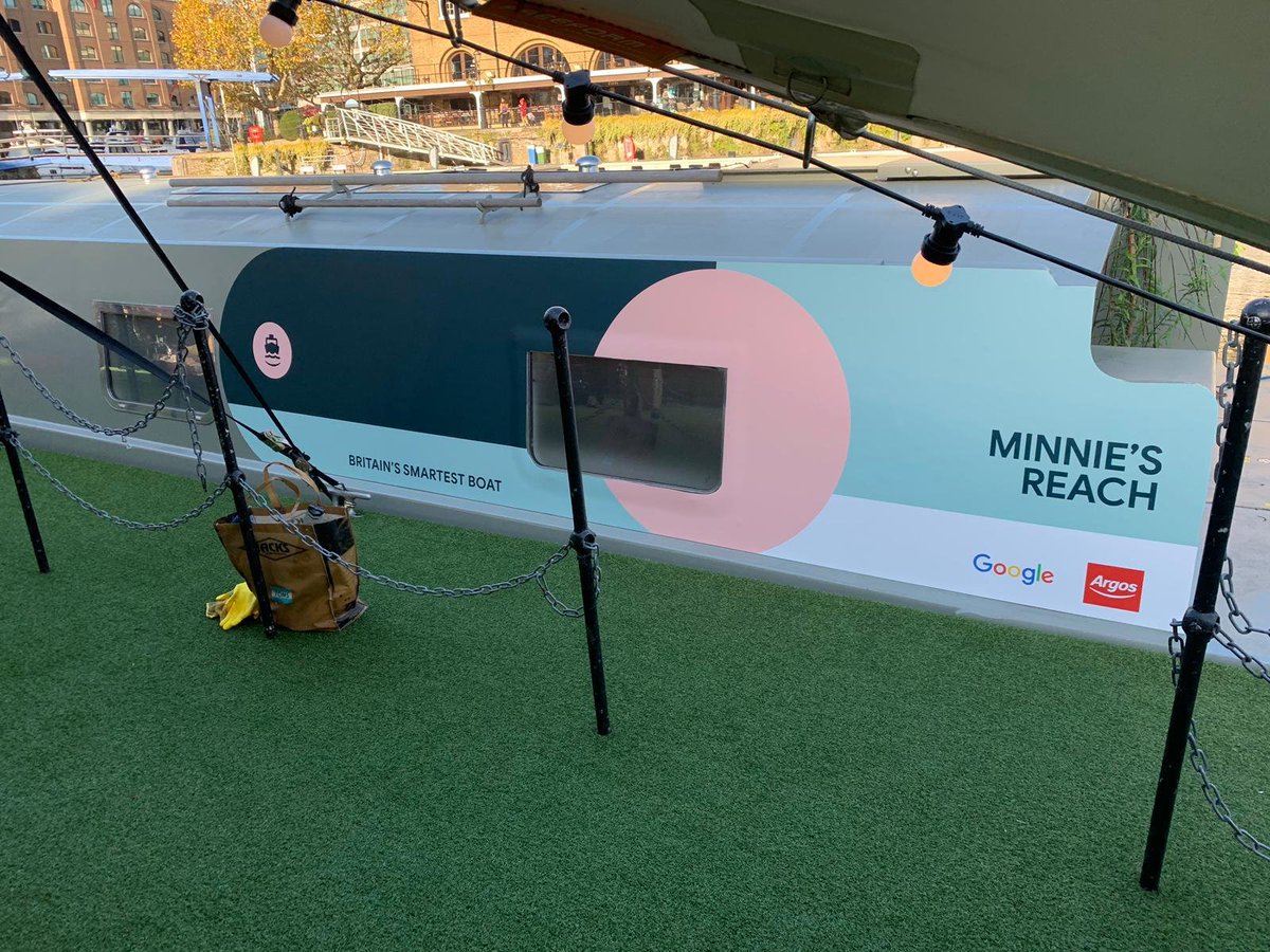 RHMEvents's tweet photo. We #vinyled a boat for #Google, a small boat, but a Google boat now, while it was still in the water! #Argos &amp; Google teamed up to create a floating smart home to teach people about tech 😊 #Boating #googlecloudplatform  #techevents #Technology #Event #EventProfs https://t.co/UMTKbPvvdj