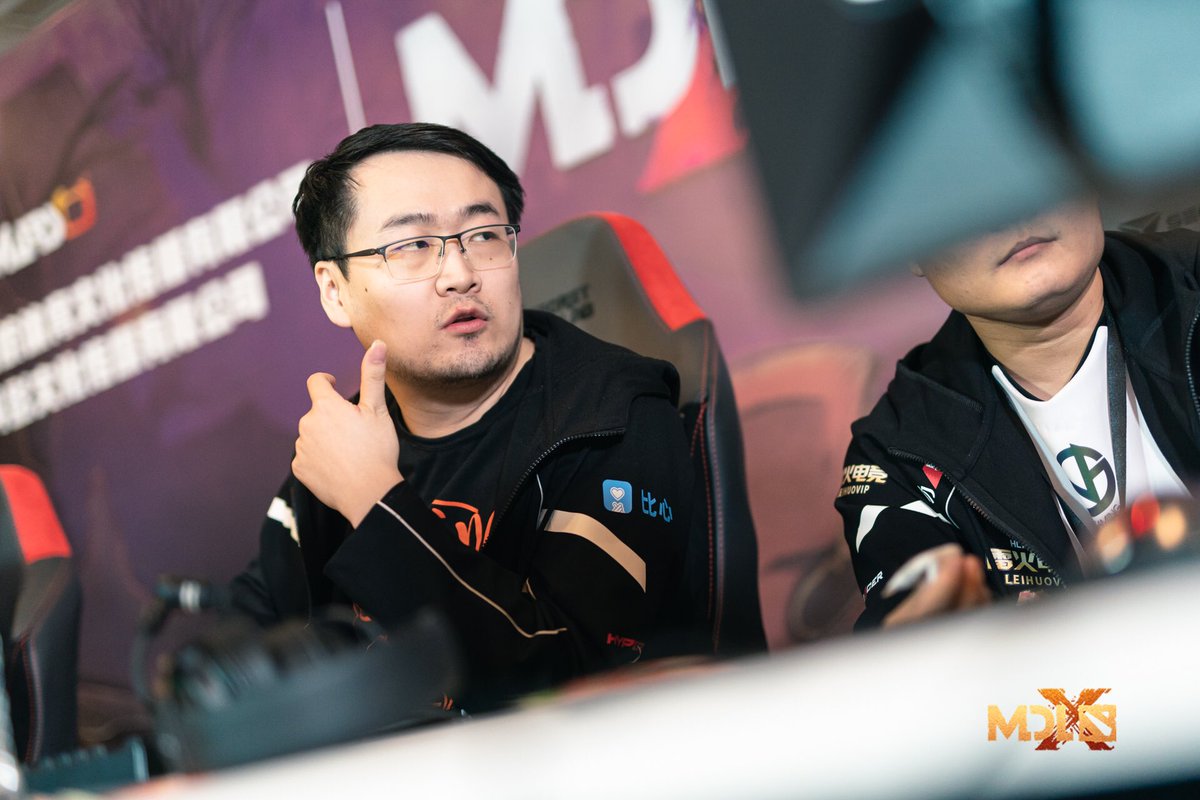 EJ0LHzHUcAAPnJB?format=jpg&name=medium