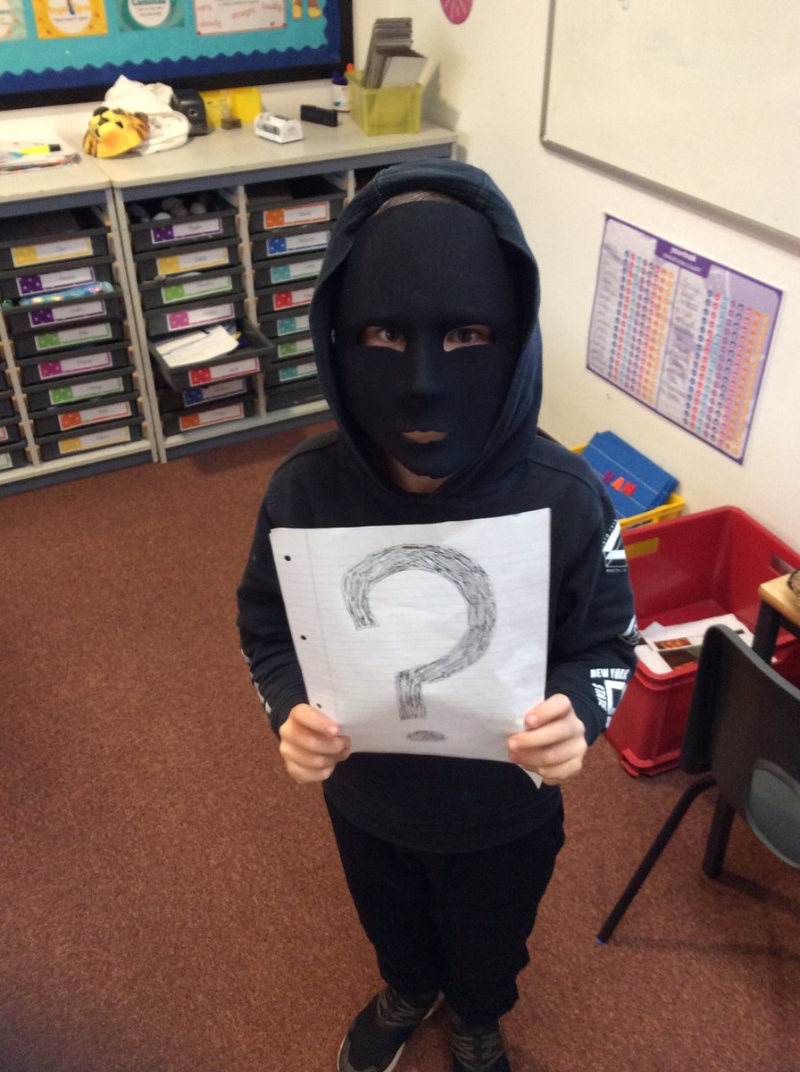 ElmridgeSchY0's tweet photo. Some of our amazing wow word costumes. Well done Year 4 #vocabulary #HumanThesaurus https://t.co/wXJAa7ErQu